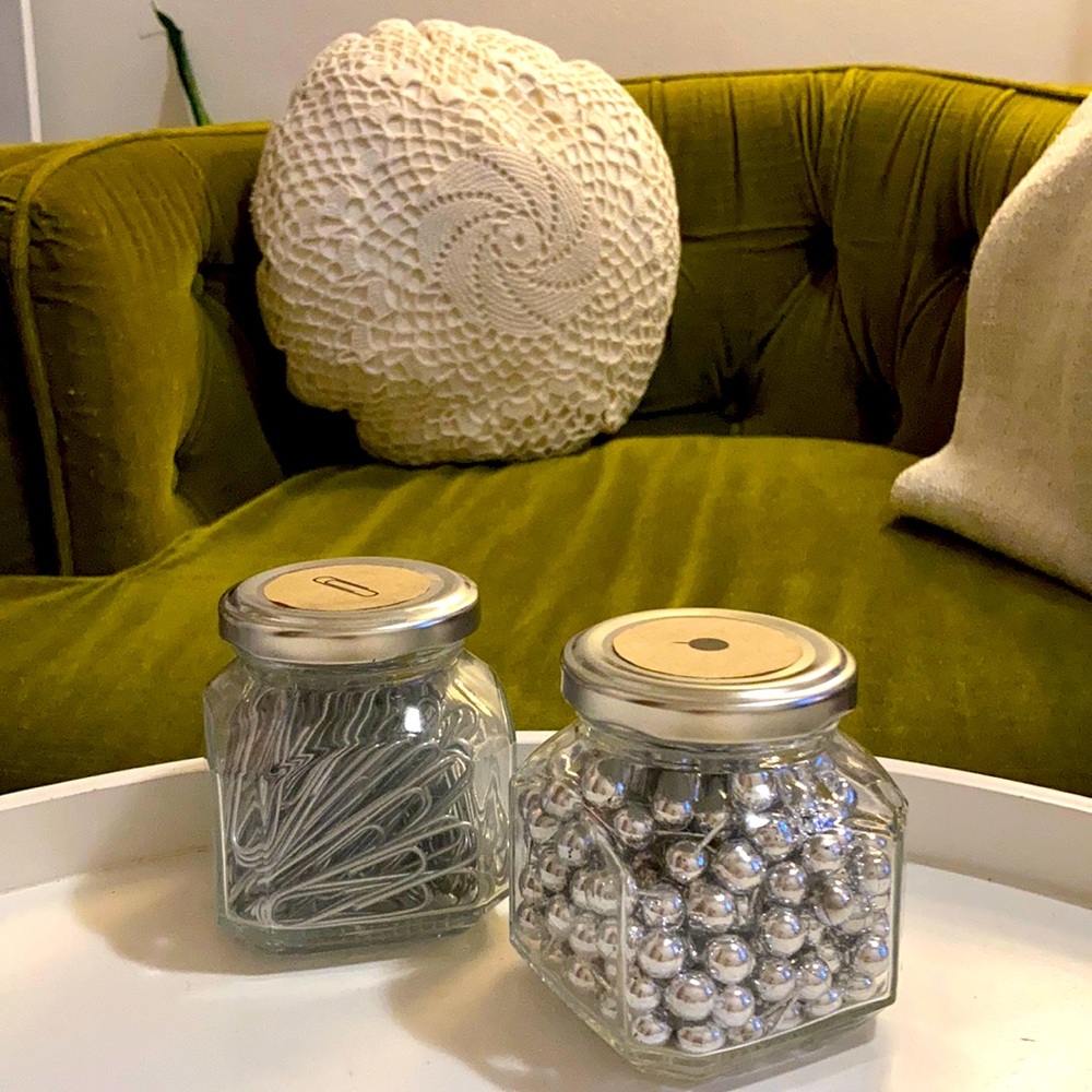 Design office supplies: paper clips and pins